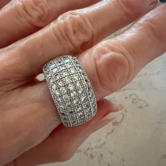 Zircon Cocktail Ring Size 7 - Picture 7 of 11